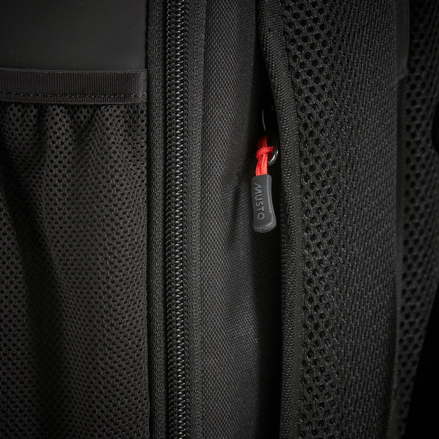 MUSTO 20L BACKPACK