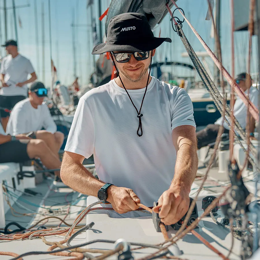 MUSTO FAST DRY BRIMMED HAT