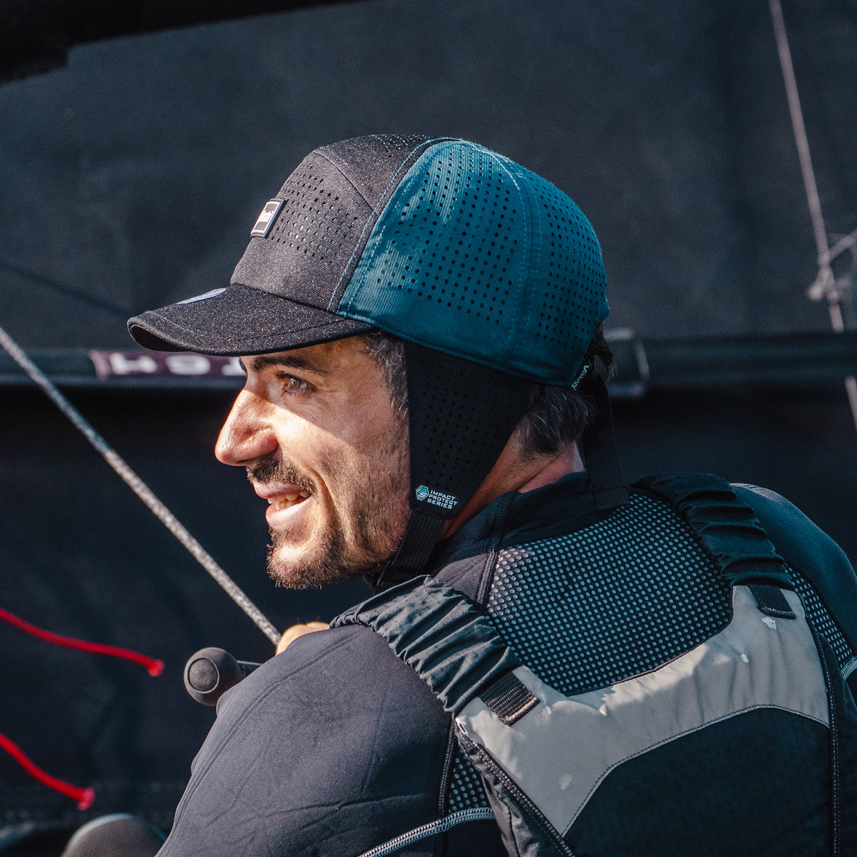 Vaikobi Bump Hat Surf - Ocean Blue