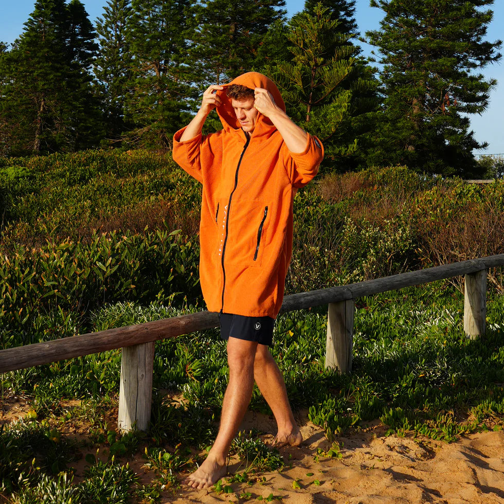 Vaikobi Full Zip Hooded Towel