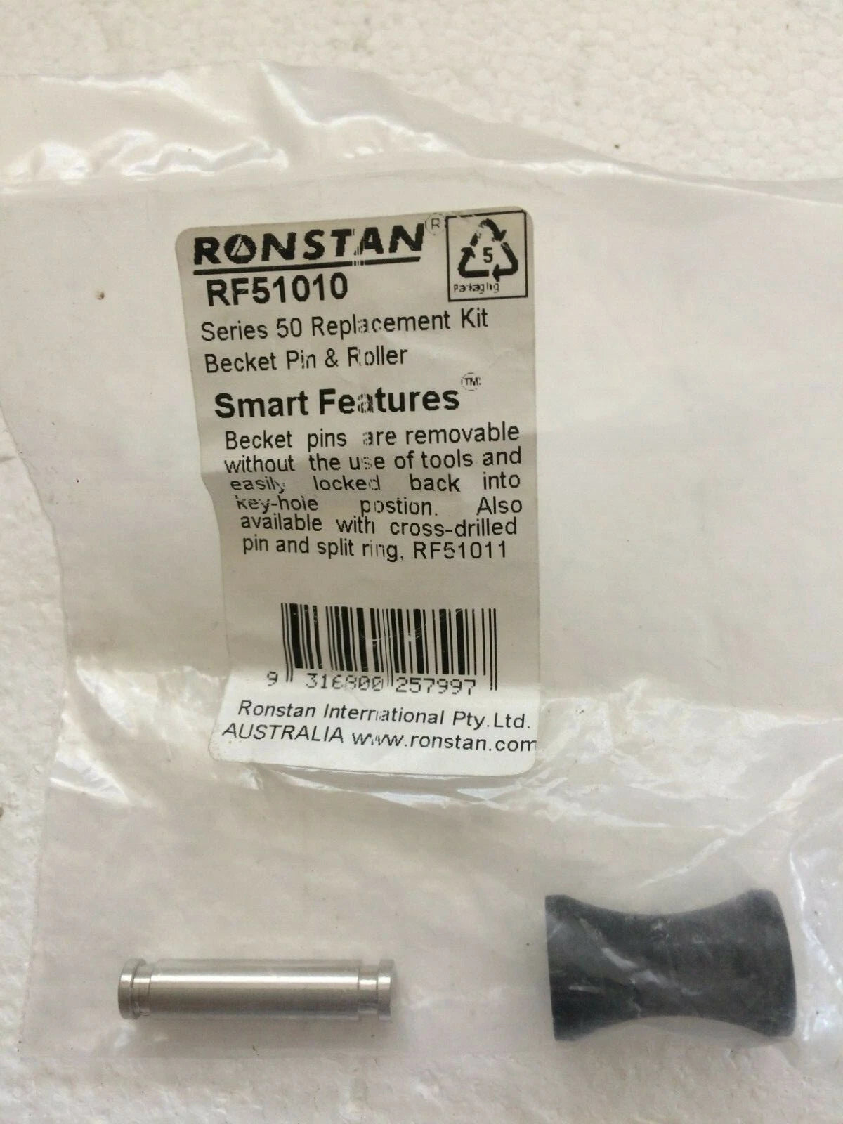 Ronstan Series 50 Replacement Becket and Pin RF51010